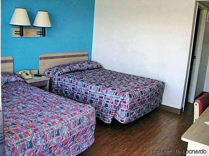 Motel 6 Kansas City, Mo - Airport Zewnętrze zdjęcie