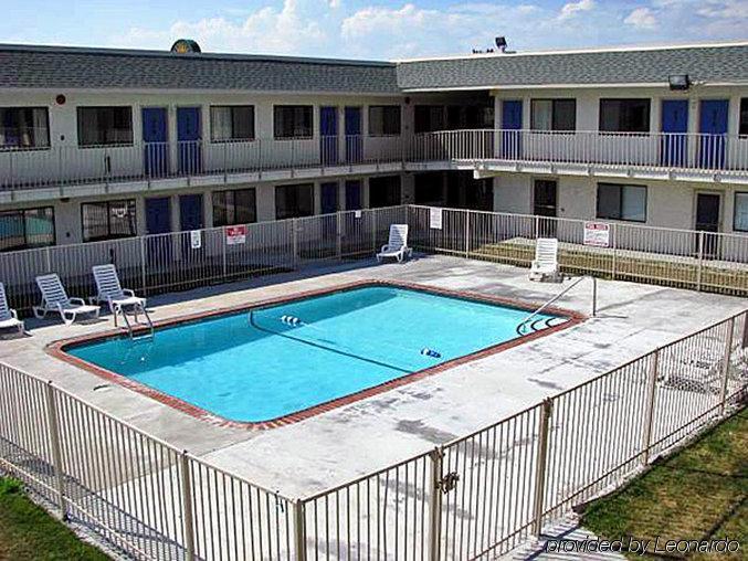 Motel 6 Kansas City, Mo - Airport Zewnętrze zdjęcie
